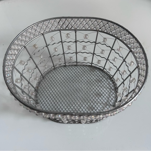 Oval beaded silver metal Artisian basket - Picture 5 of 6